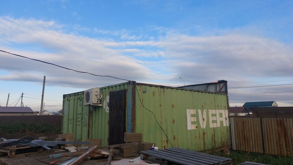 Продам овощной киоск утепленный