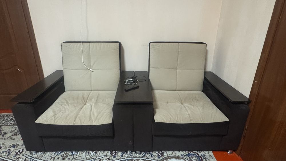 Уголок диван с креслами для хола