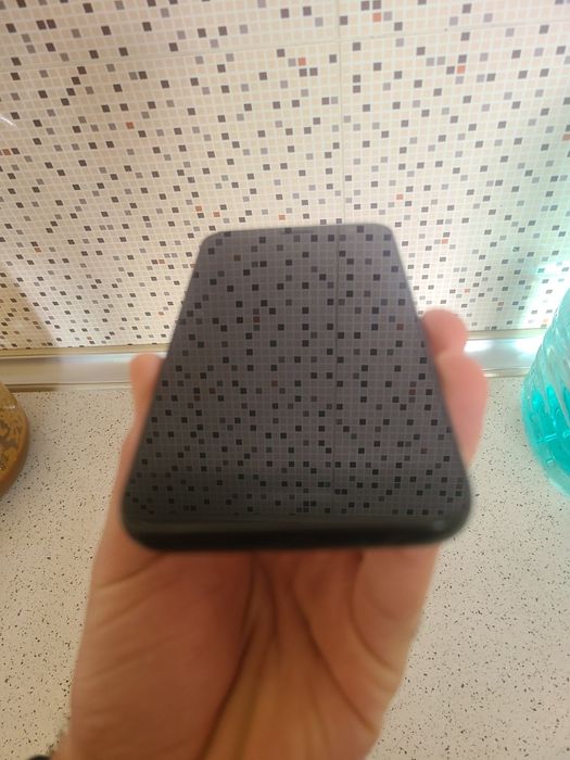 Samsung galaxy j2 core sotiladi