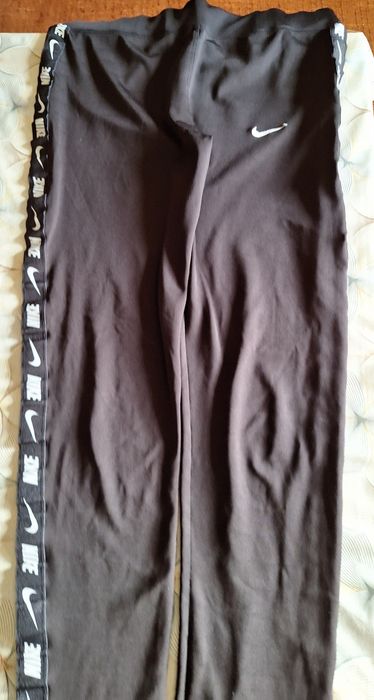 Спортни дрехи за жени