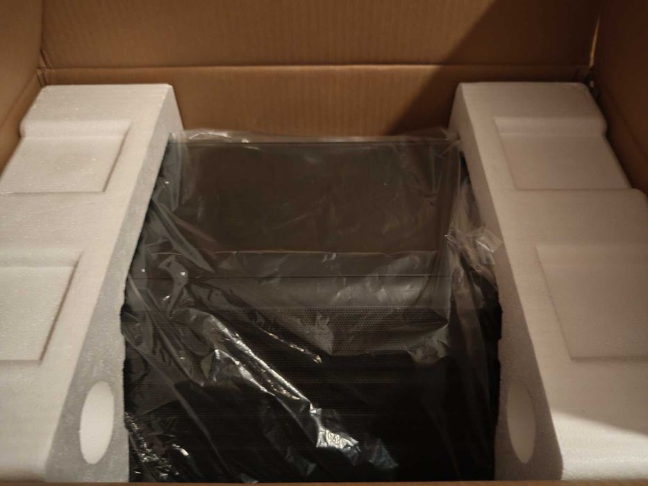 НОВА ! Компютърна кутия NZXT H6 Flow Matte Black