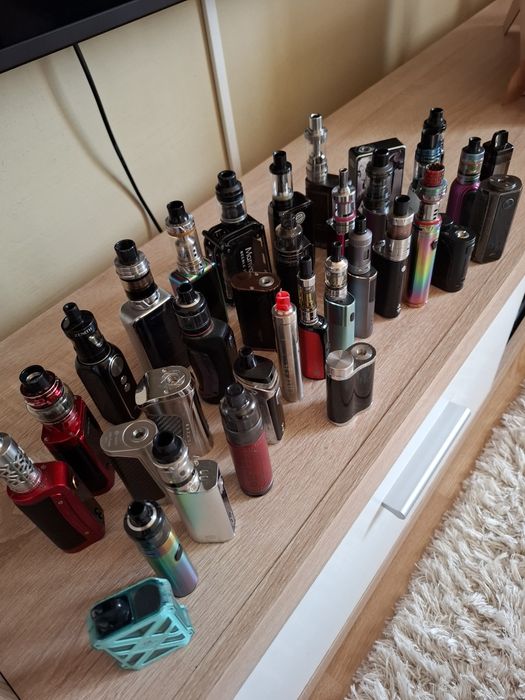 Vand/Schimb lot tigari electronice, lichidare stoc!