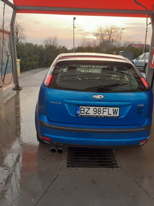 Vând Ford focus 2