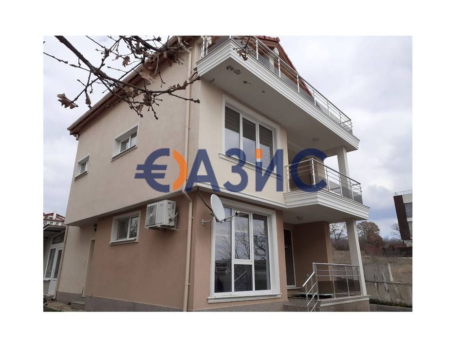 Продава се Къща в Свети Влас - 204 кв.м за 650 €/кв.м - Снимка #3