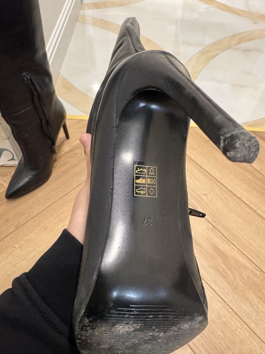 Продам сапоги guess