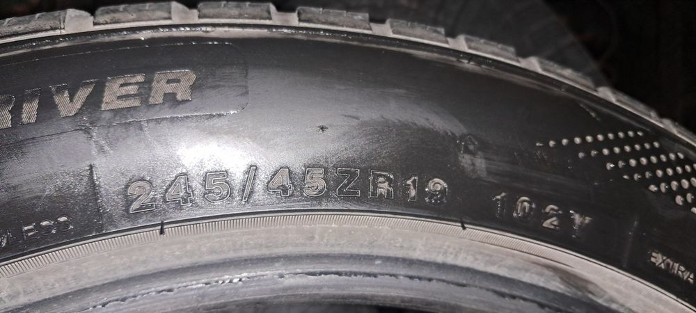 Балон, покрышка, шина   245/45Z/19R