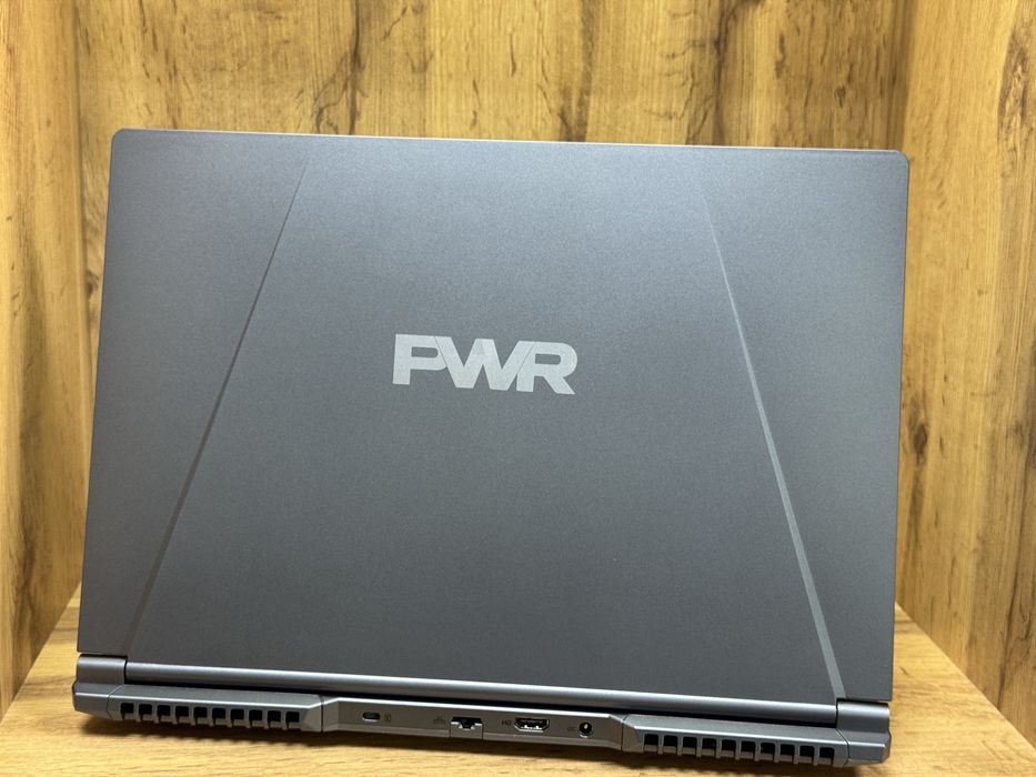 Ноутбук PWR | Nomad Mobile