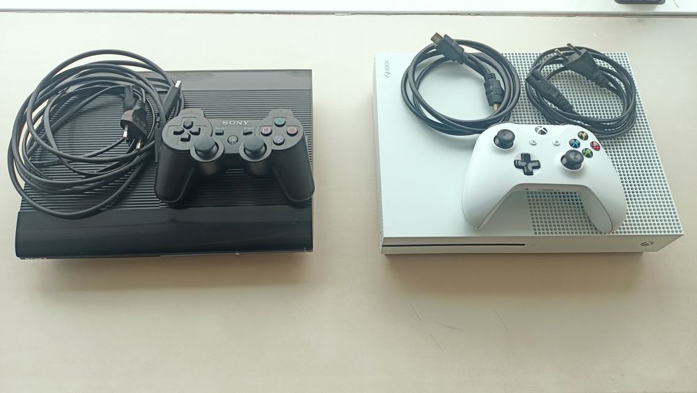 Продам XBoxOneS и PS3