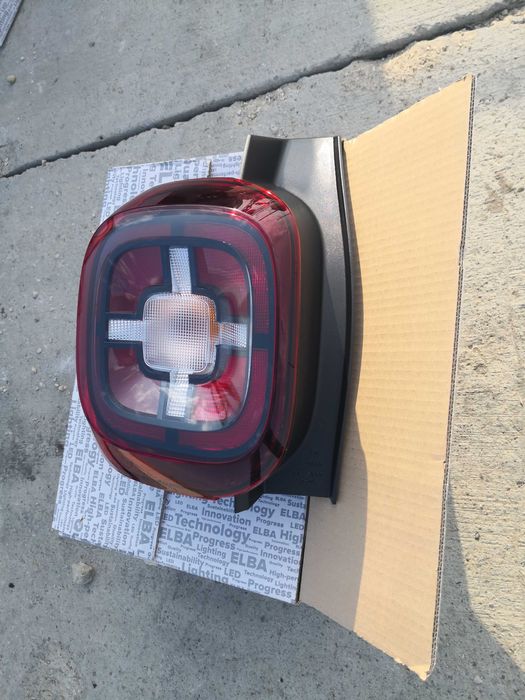 Lampa spate dreapta Dacia Duster Hjd 2018 - 2021