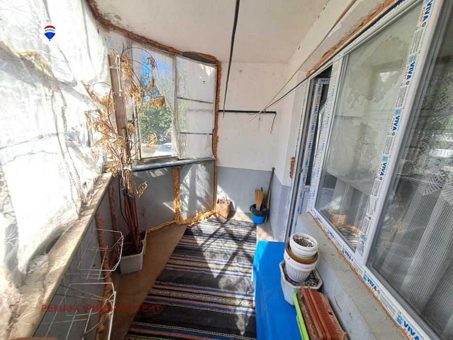 Продава се Тристаен апартамент в Русе, Дружба 3 - 89 кв.м за 509 €/кв.м - Снимка #11