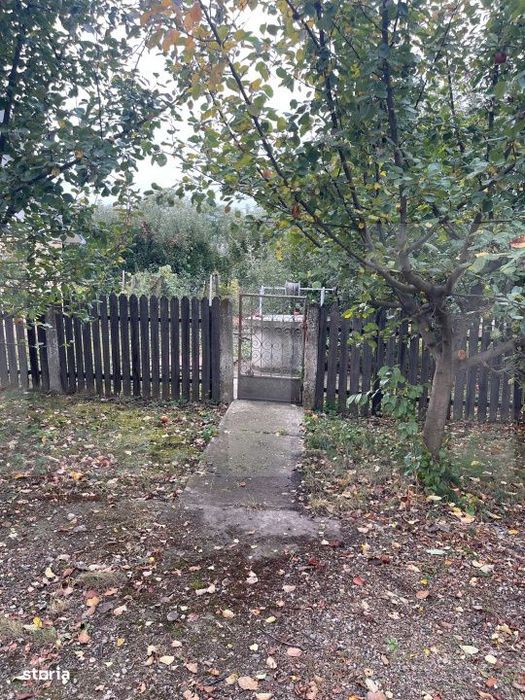 Casa cu teren si anexe de vanzare in Dorohoi – Progresul