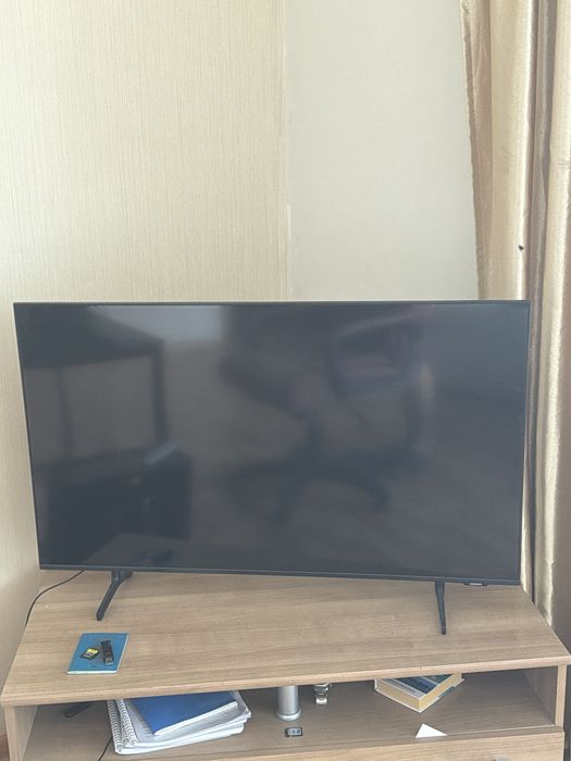 телевизор Samsung 4K, 109 см