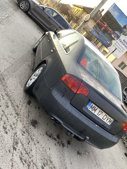 Vand sau schimb audi A4 b 7