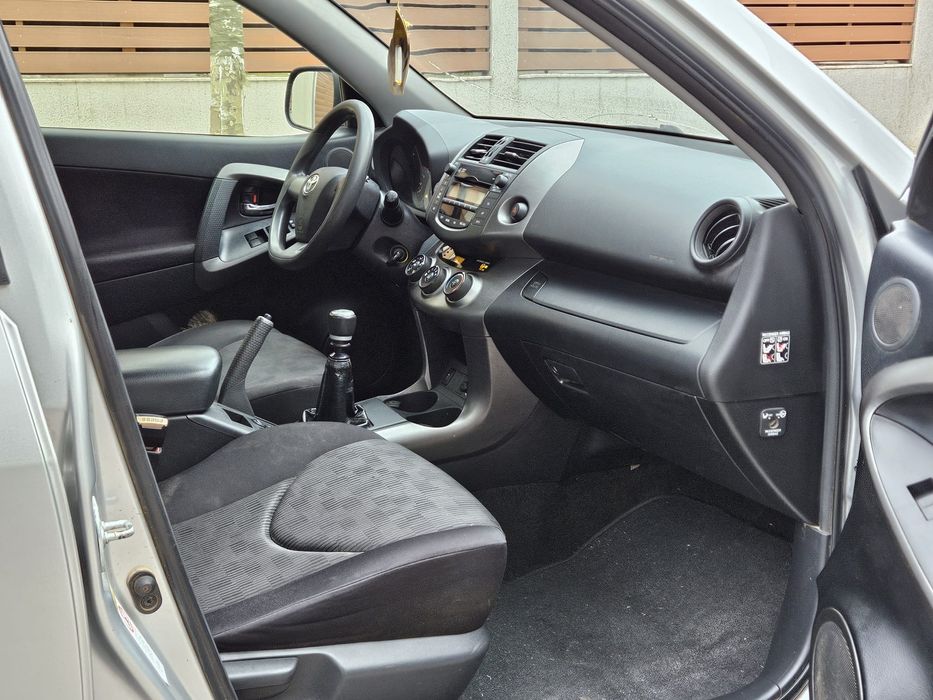 Toyota Rav 4/ 2.2 d4d/ 12.2012/ NECESITA ATENTIE/