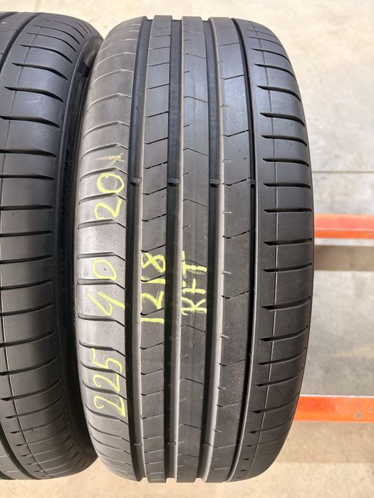 Anvelope vara 225/40/20 Pirelli P Zero RFT 225 40 20 R 20