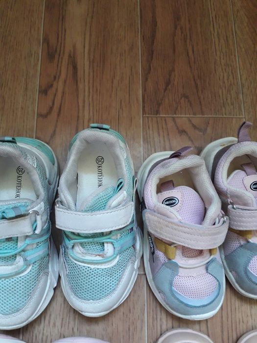 Продаю обувь детскую