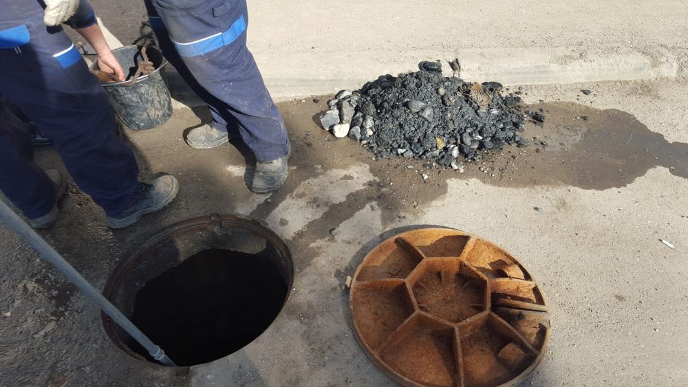 Desfundări canalizare intervenție Botoșani
