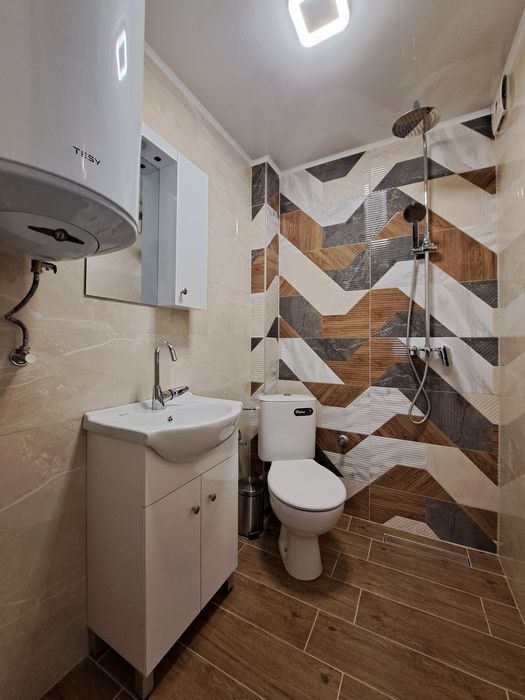 Дава се под наем Двустаен апартамент в Разград, Васил Левски - 53 кв.м за 510 € - Снимка #5