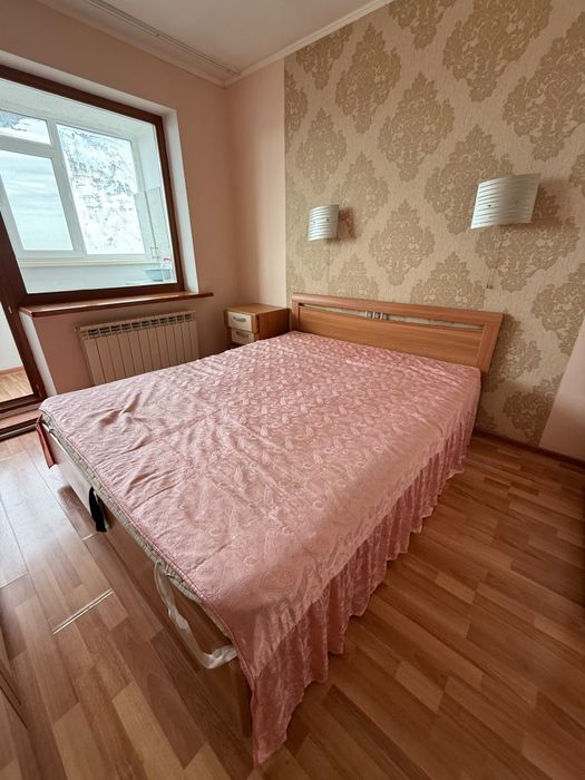 Двухспальный кровать