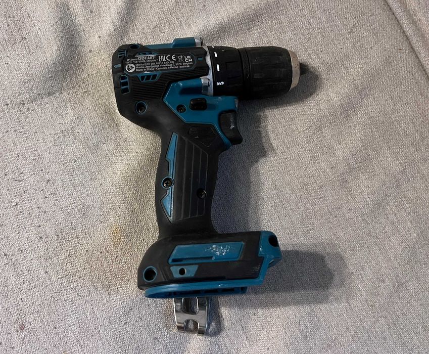 Masina gaurit Makita DDF487 18V LXT Brushless doar corp