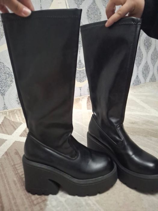 кожанные черные ботинки