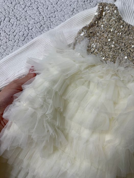 Нарядное платье на годик