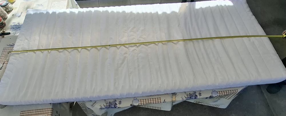 Vand saltea nou   ne folosită