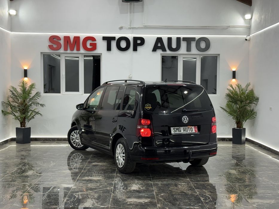 Volkswagen Touran 1.9 TDI 105 CP 6 Trepte 11/2009 SE POATE IN RATE