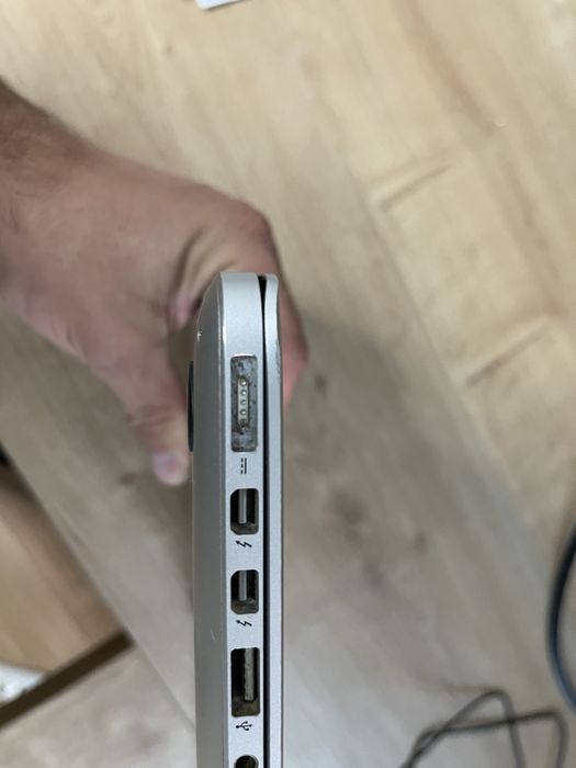 Vand MacBook Pro 13” Retina display late 2013