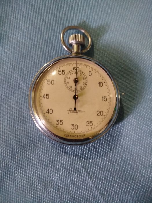 Продается секундомер советский