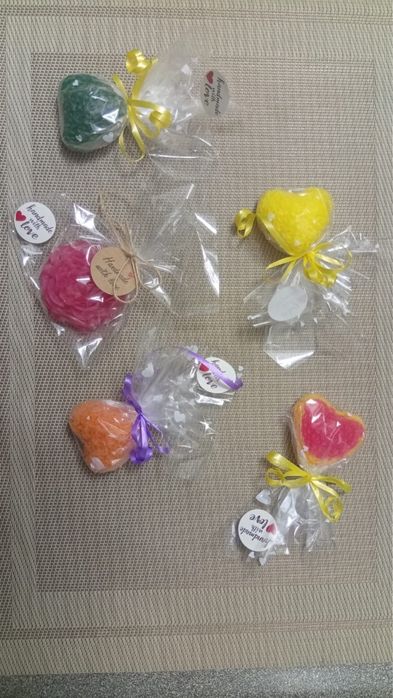 Сувениры ручной работы ( свечи/ мыло)