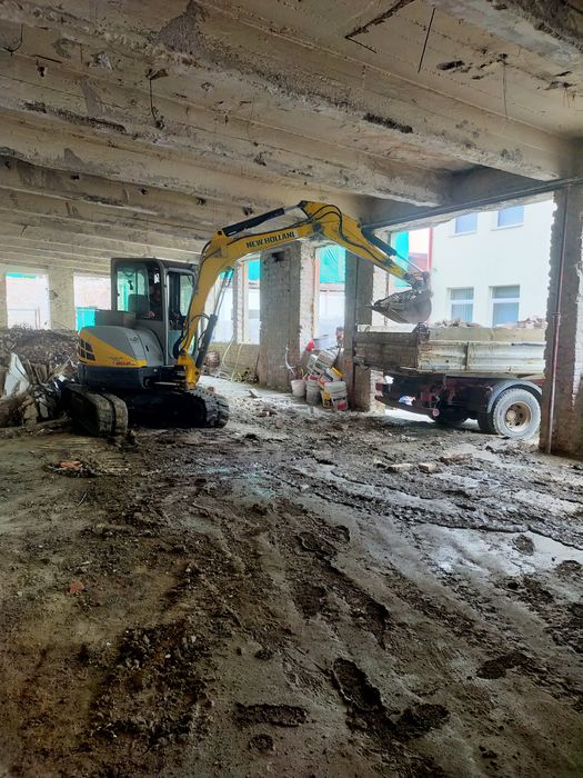 Inchriem utilaje pentru constructii