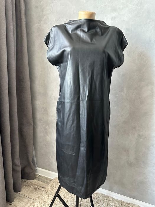 Продам платье и свитер