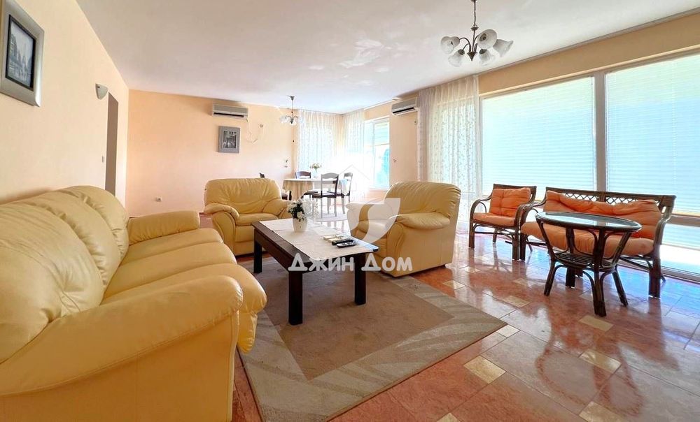 Продава се Тристаен апартамент в Свети Влас - 104 кв.м за 1730 €/кв.м - Снимка #1