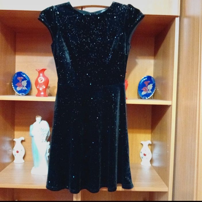 Rochie midi din catifea elastica