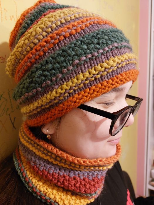 Комплект шапка и снуд