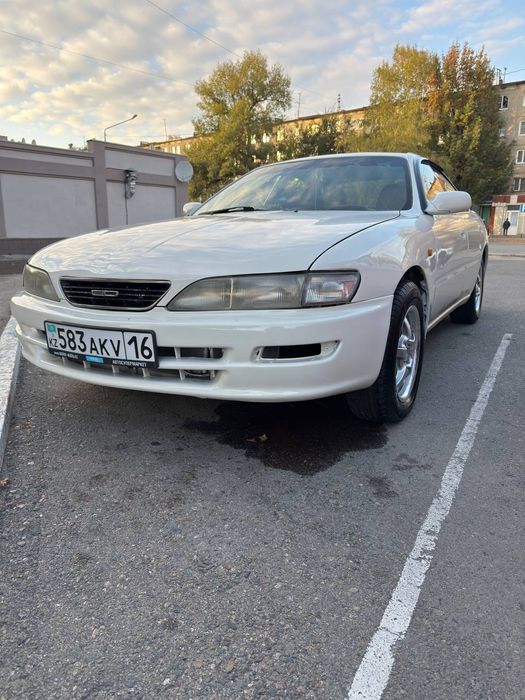 Продам тайоту Карину ед