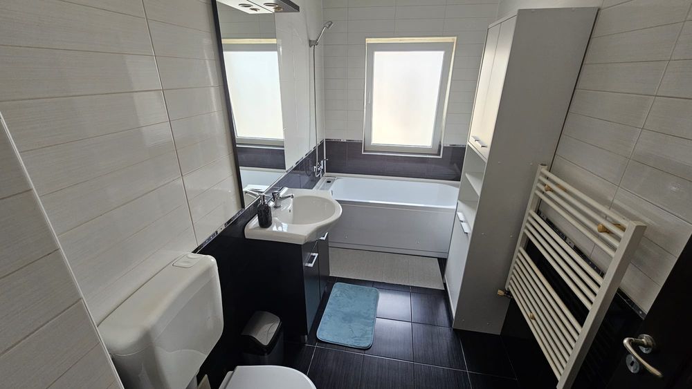 Apartament 2 camere, de inchiriat, parcare inclusă