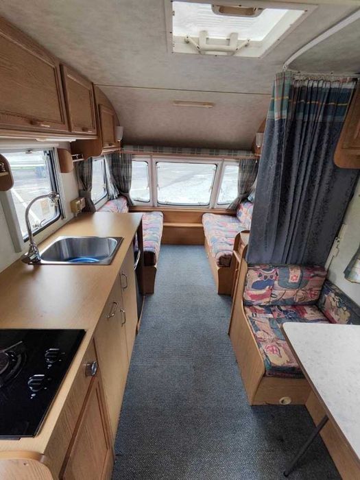 Avondale Dart 2000,много добро състояние,мотор с дистанционно