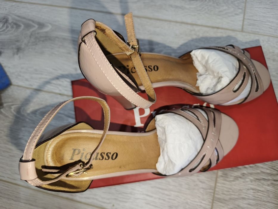 Босоножки Picasso 39 размер