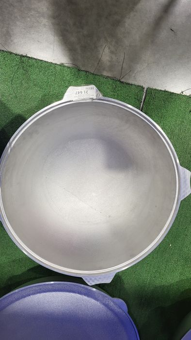 Новый казан с крышкой