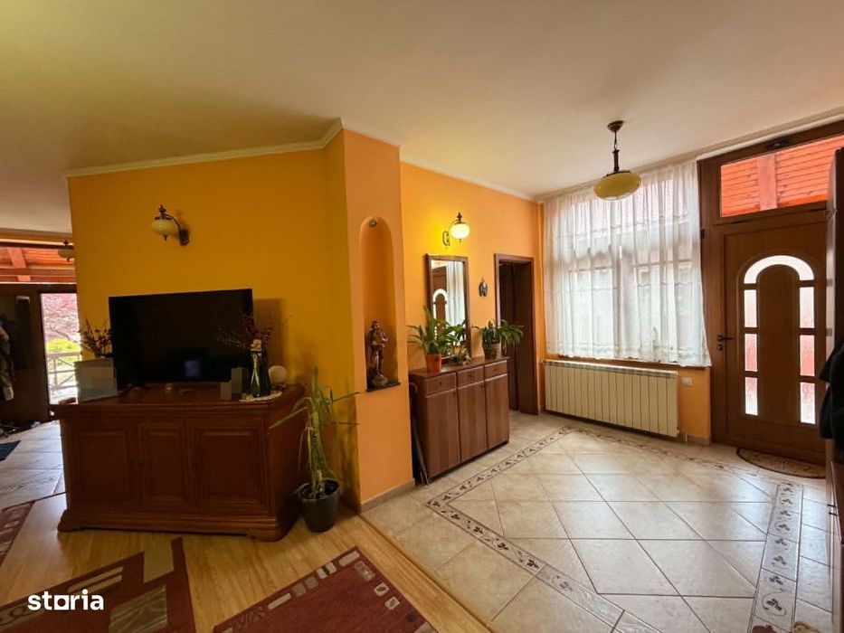 Casa singur in curte de vanzare zona semicentrala Targu Mures, Mures