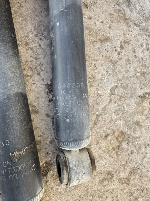 Амортизаторы montero sport