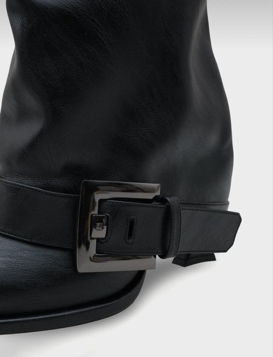 Дамски ботуши с ток