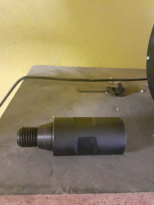 Reductie pentru carote de la M22 (filetul mic 1/2) la 1 1/14 unc