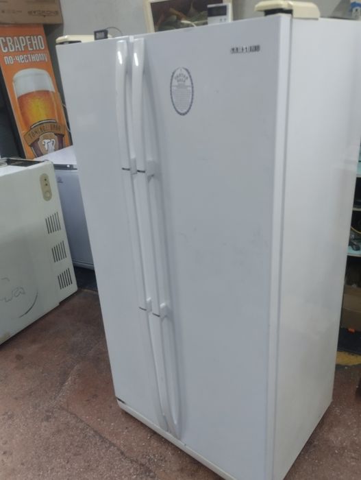 Холодильник широкий
