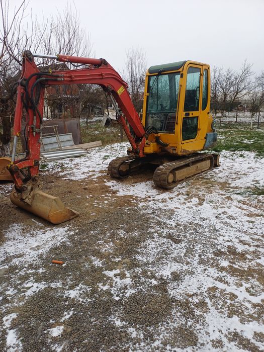 Vând miniexcavator