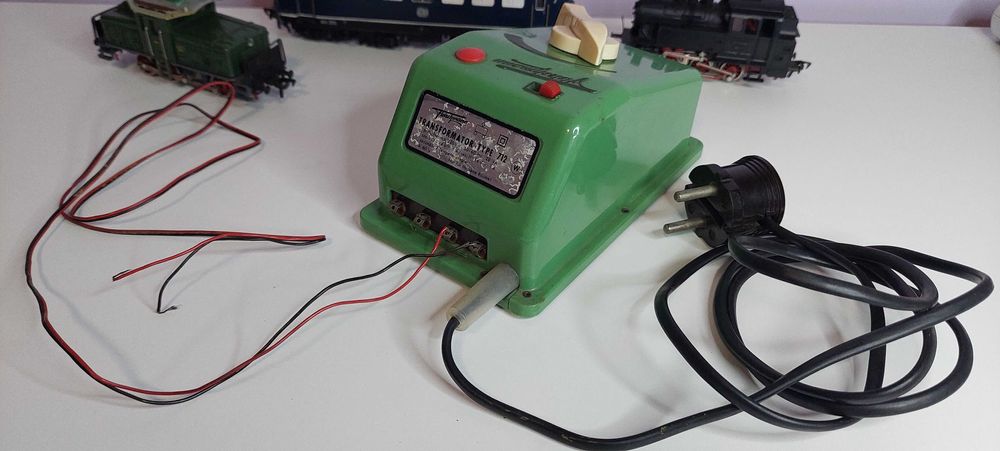 Локомотиви и вагони Fleischmann