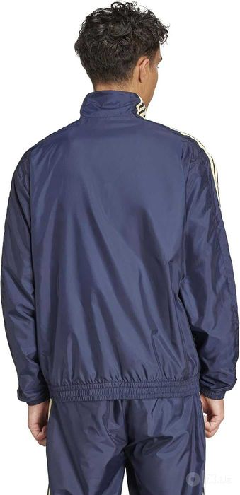 adidas фирменная куртка из США