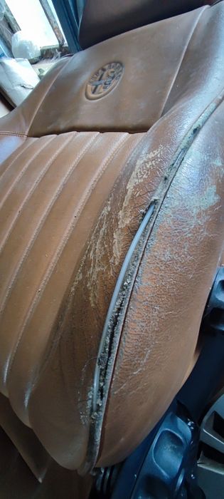 Алфа 156 седан Кожен салон,джанти,прагове, капак клапани,бутала, глава